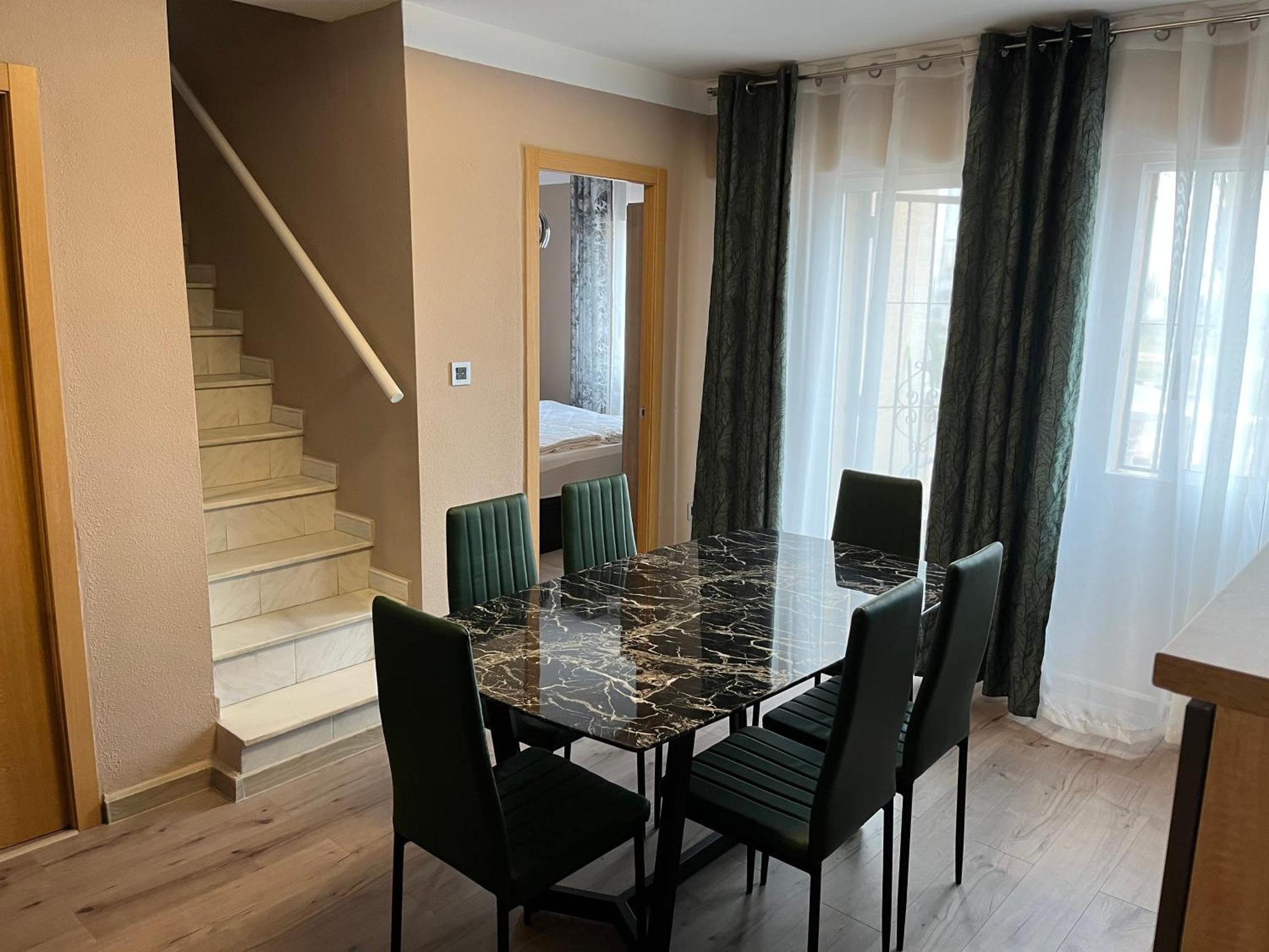 טורבייחה Villa Nadiya App Pool, Parking מראה חיצוני תמונה